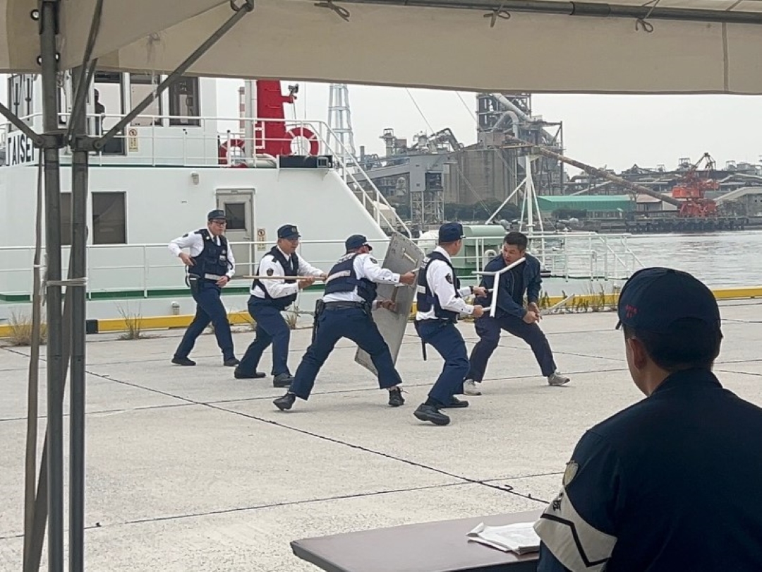 苅田港保安訓練見学